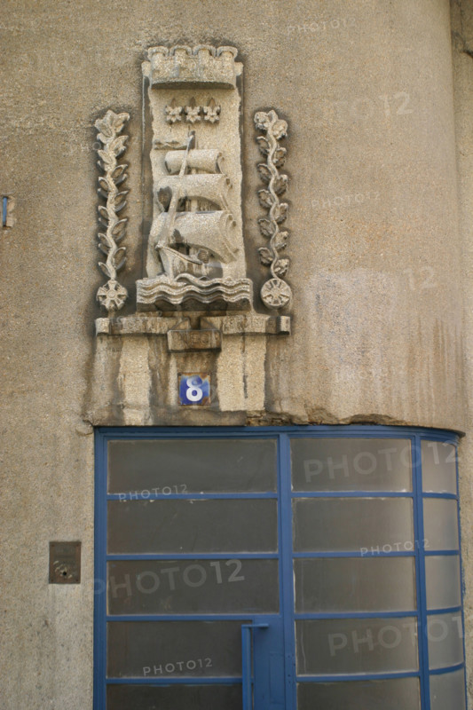 France, Paris 16e, caserne des pompiers, rue Mesnil, architecte, Robert Mallet-Stevens, art deco,