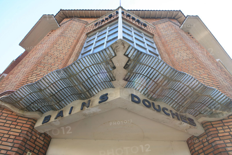 France, bains douches