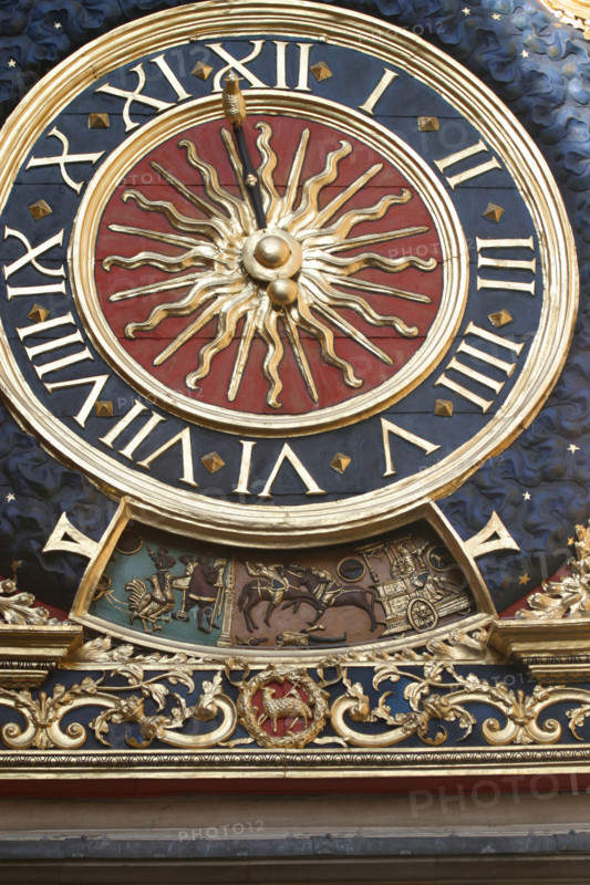 France, Normandie, Seine Maritime, Rouen, gros horloge renove en 2006, detail, monument, horloge astronomique, cadran,
