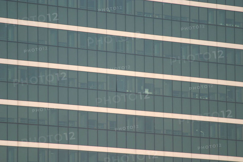France, hauts de Seine, la defense, tours, immeubles, gratte ciel, fenetres, verre, immeuble de bureaux,