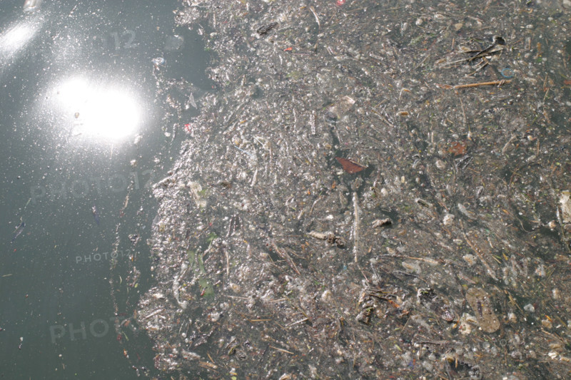 France, pollution of the water on the seine