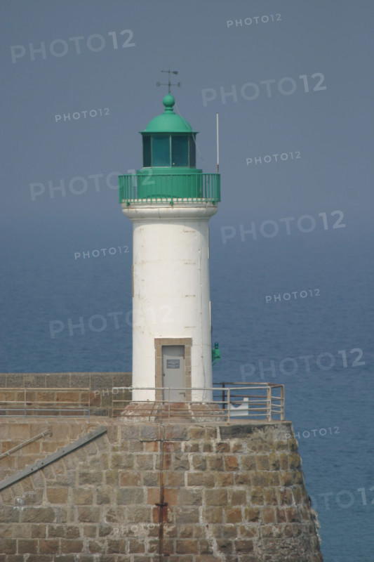 France, Basse Normandie, Manche, Cotentin, dielette, port de plaisance, phare,