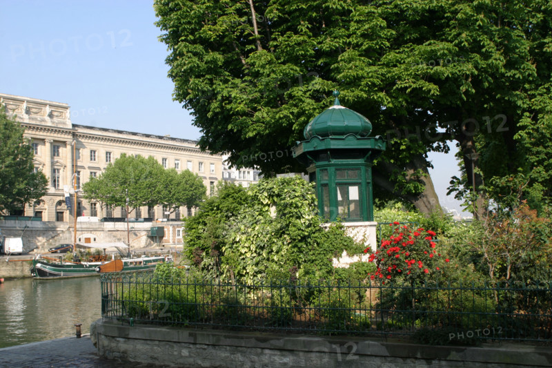 France, Paris 1e, ile de la cite, square du vert galant, jardin, Seine, Pont Neuf, kiosque,