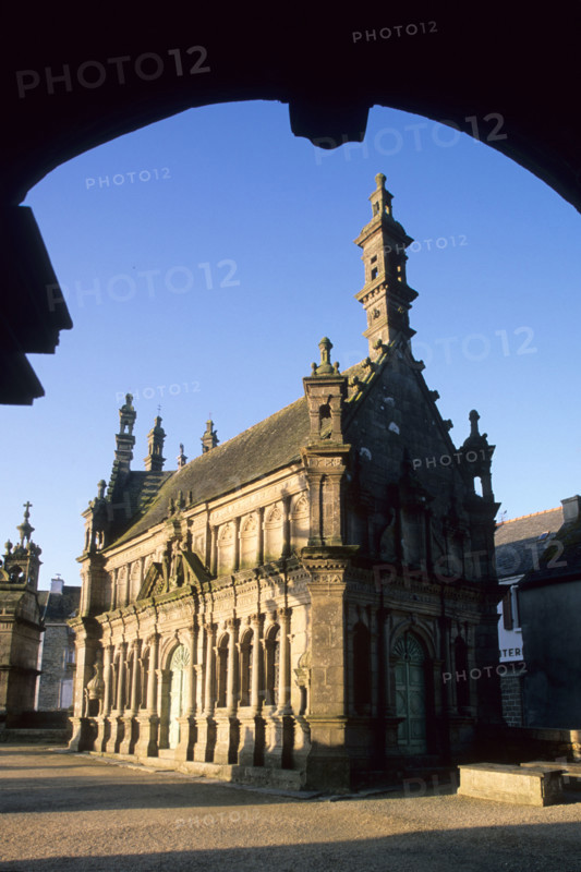 France, parish closes tour