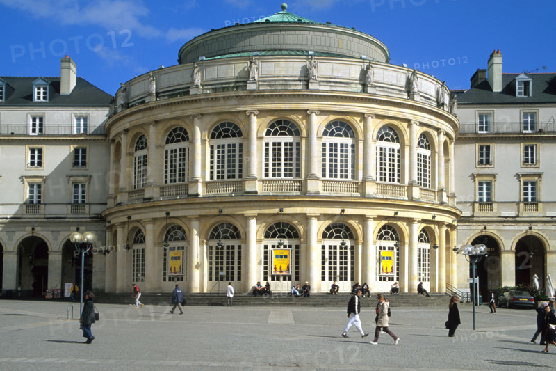 France, Bretagne, Ille et Vilaine, rennes, place de l'hotel de ville, opera, esplanade, rotonde, theatre,