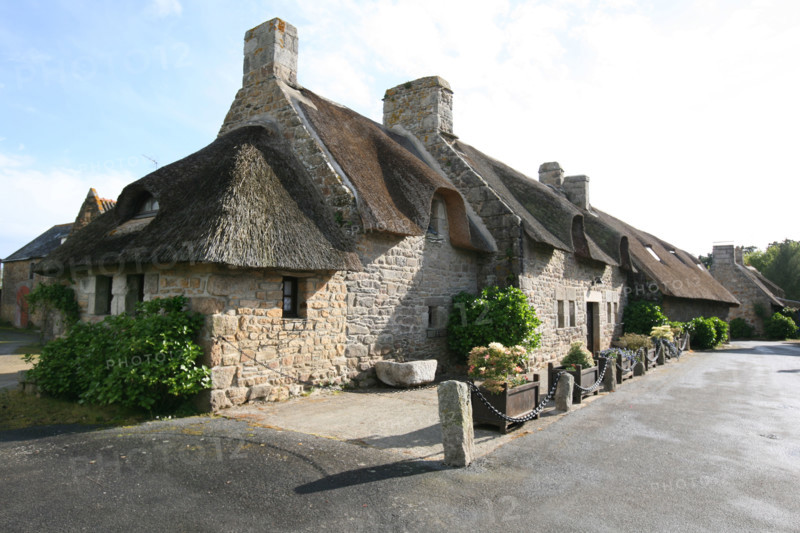 France, Bretagne, Finistere sud, Cornouaille, Nevez, village de chaumieres de Kerascouet, habitat traditionnel,