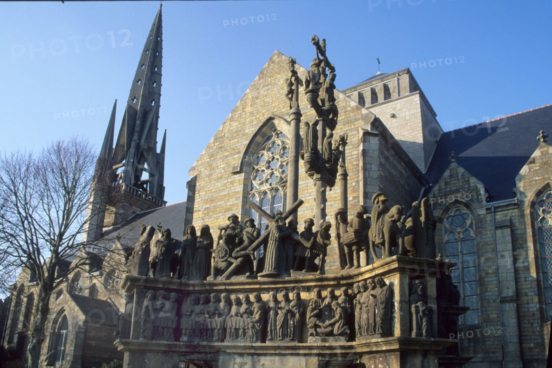 France, parish closes tour