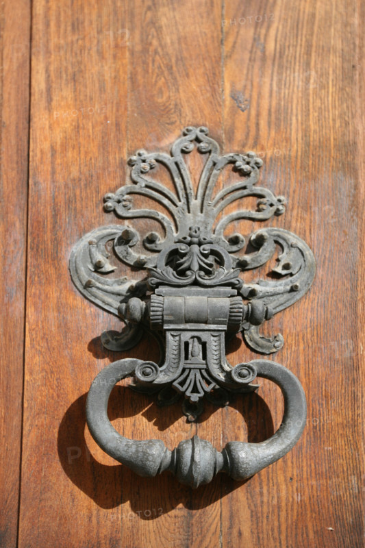 France, Bretagne, Ille et Vilaine, rennes, place du parlement de Bretagne, detail parlement, heurtoir de porte,