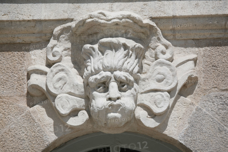 France, pays de loire, loire atlantique, Nantes, ile feydeau, quai turenne, immeubles de rapport, armateurs, pierre de taille, detail mascarons,