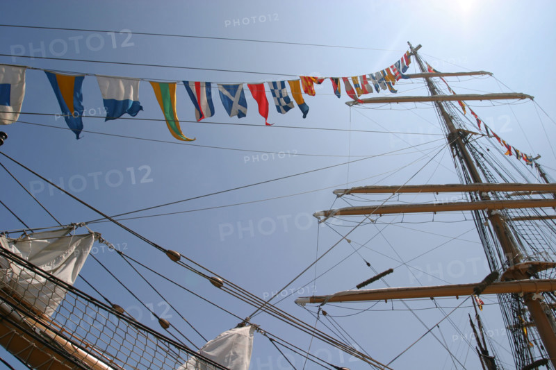 France, Basse Normandie, Manche, Cotentin, Cherbourg, rade, tall ships race 2005, grands voiliers, course, detail mats,