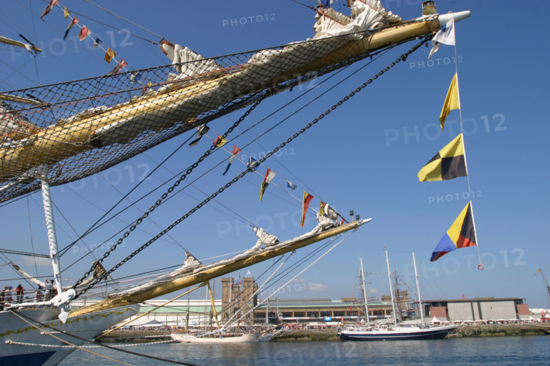 France, Basse Normandie, Manche, Cotentin, Cherbourg, rade, tall ships race 2005, grands voiliers, course, bateaux a quai,