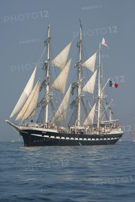 France, Basse Normandie, Manche, Cotentin, Cherbourg, rade, tall ships race 2005, grands voiliers, course, belem, bateau francais, fondation caisse d'epargne,