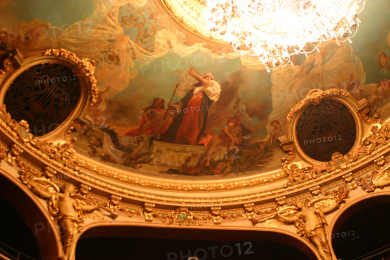 France, Basse Normandie, Manche, Cotentin, Cherbourg, theatre, a l'italienne, architecte Charles Lalande disciple de Garnier, plafond peint,
