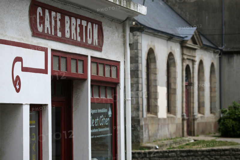 France, Bretagne, Morbihan, ile de groix, le bourg, loctudy, cafe breton, eglise,