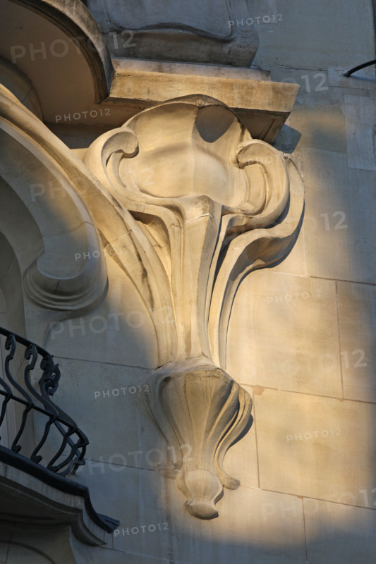 Building 140 rue de Rennes, Paris