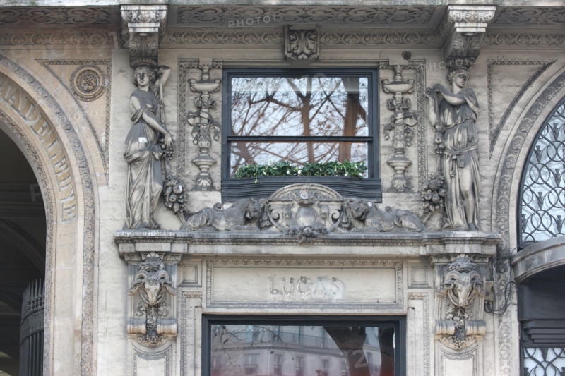 France, Paris 8e, 9 place de la Madeleine, restaurant Lucas Carton, aujourd'hui Senderens, decor facade,