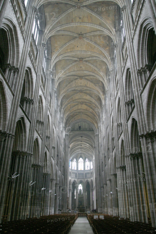 France, Haute Normandie, Seine Maritime, Rouen, cathedrale notre dame, nef, voutes, art gothique,