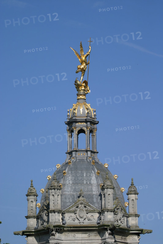 France, Haute Normandie, Seine Maritime, Rouen, bonsecours
monument a Jeanne d'arc, pucelle d'Orleans, histoire, statue, sculpture, belvedere, dome,