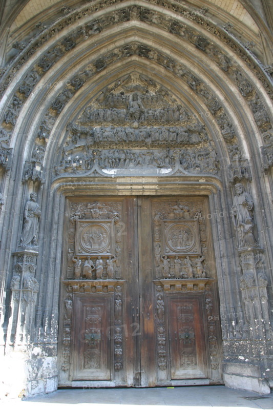 France, Haute Normandie, Seine Maritime, Rouen, place barthelemy, eglise saint Maclou, portail central, sculpture, tympan, scenes bibliques,