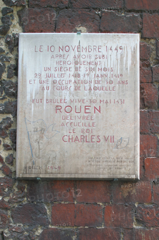 France, Haute Normandie, Seine Maritime, Rouen, tour jeanne d'Arc, donjon, musee, histoire de france, plaque commemorative,