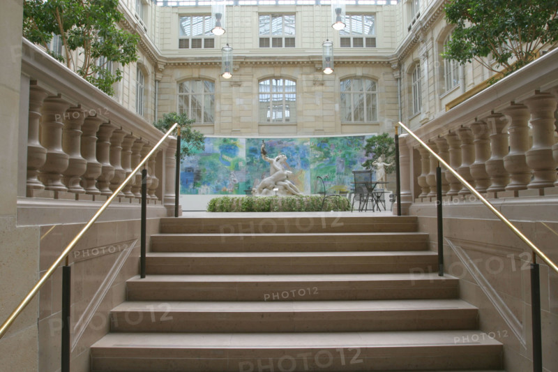 France, Haute Normandie, Seine Maritime, Rouen, musee des beaux arts, 1 place restout, jardin des sculptures, grand escalier, tableau la Seine de raoul dufy,