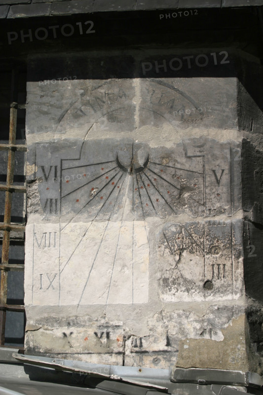France, Haute Normandie, Seine Maritime, Rouen, eglise saint Vivien, detail cadran solaire,
