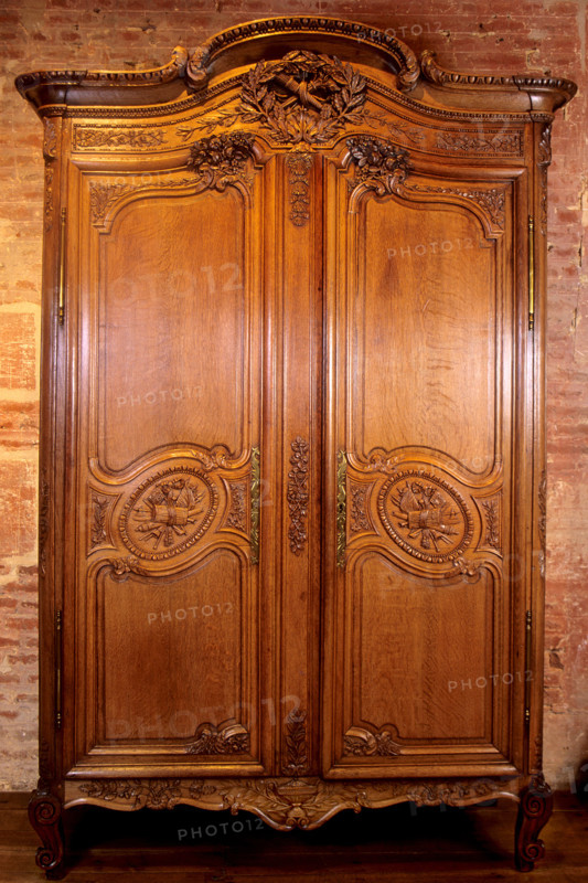 France, Haute Normandie, Seine Maritime, armoire normande - chateau de Martainville, musee des traditions et arts normands, MENTION OBLIGATOIRE