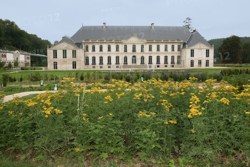 France, Haute Normandie, Seine Maritime, vallee de la Seine, gruchet le valasse, parc EANA, consacre au developpement durable, environnement, ancienne abbaye, jardin,