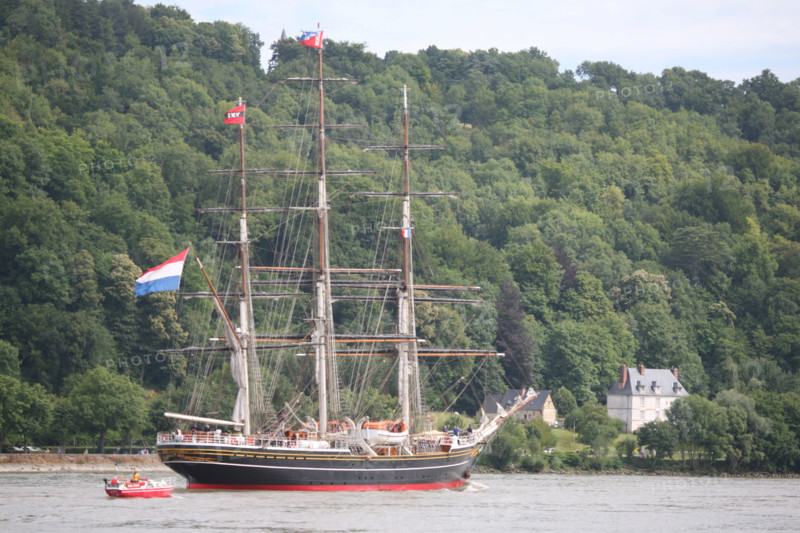 France, Haute Normandie, Seine maritime, vallee de la Seine, armada 2008, Rouen, montee des navires en Seine pour l'armada, villequier, stad amsterdam,