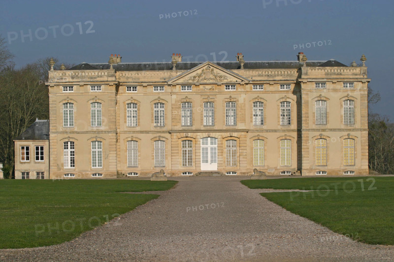 France, Basse Normandie, orne, le bourg saint leonard, chateau, facade,