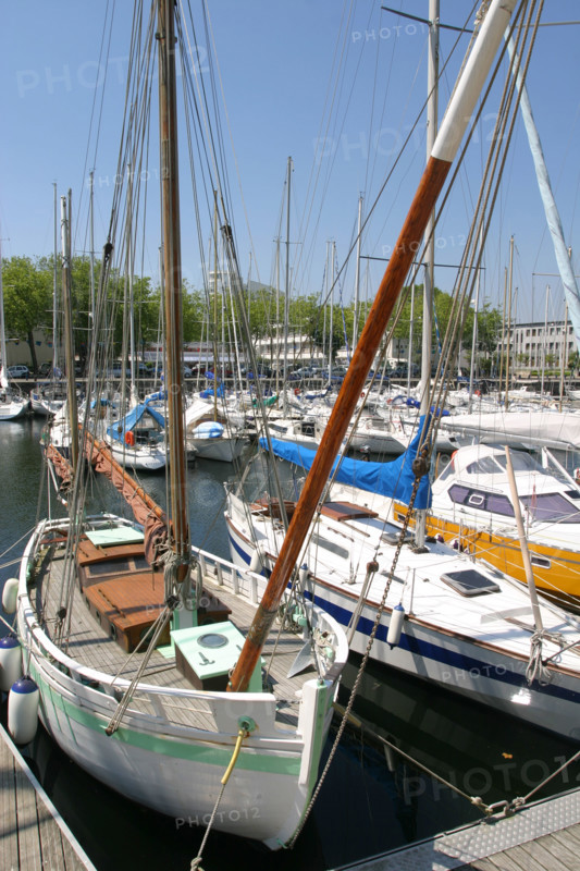 France, Bretagne, Morbihan, lorient, port de plaisance, bassin, bateaux de plaisance, 
 quai des indes,