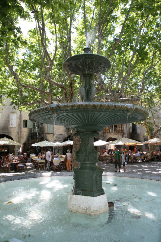 France, uzes