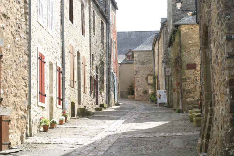 France, pays de loire, mayenne, sainte suzanne, village, forteresse, ruelle medievale, place forte, panorama, habitat traditionnel, maisons,