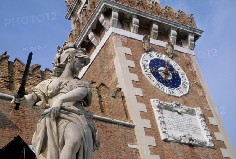 Italie, venise, arsenal, statue, sculpture, tour, horloge, brique,
