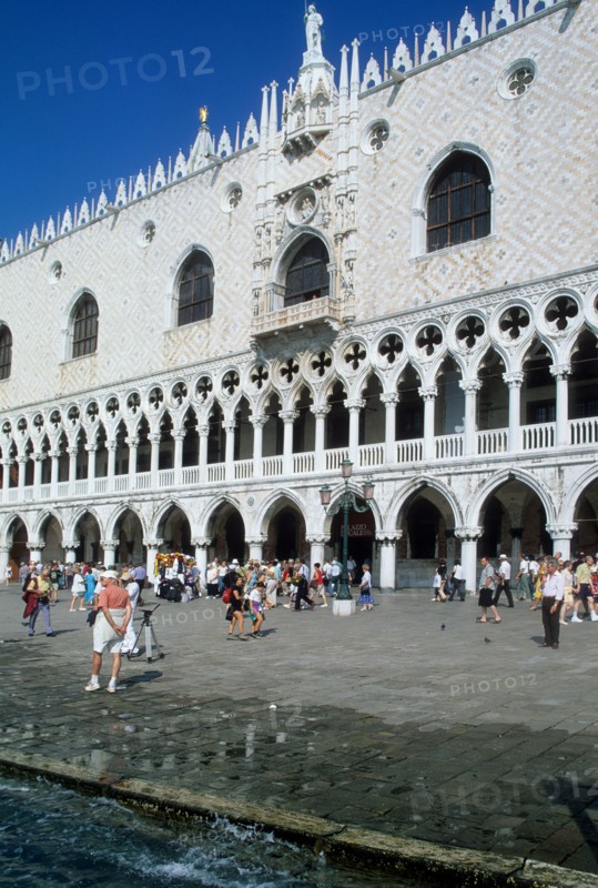 italy, tourists