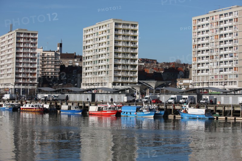 France, region nord, pas de calais, boulogne sur mer, port, peche, bateau, chalutier, quai, promenade j. muselet,