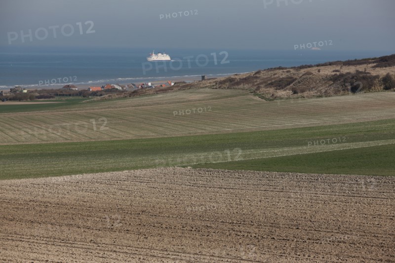 France, region nord, pas de calais, cote d'opale, sangatte, ferry seafrance, port de calais, champs, agriculture