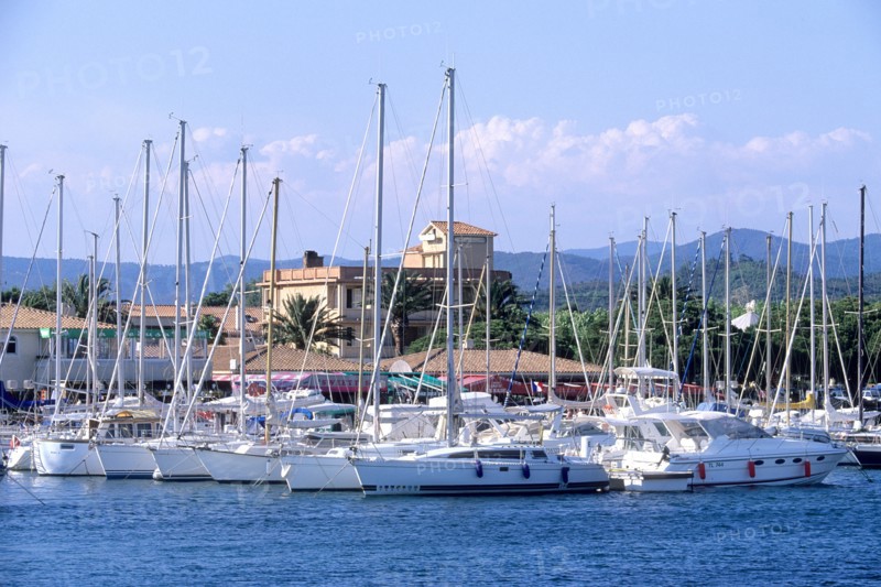 France, region paca, var, la londe les maures, port, voiliers, bateaux, plaisance, massif des maures,