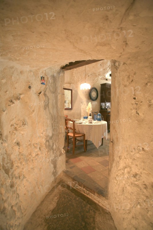 France, centre, loir et cher, troo, cite troglodyte, cave yuccas
reconstitution d'un habitat troglodyte, musee, habitat, art de vivre, tradition,