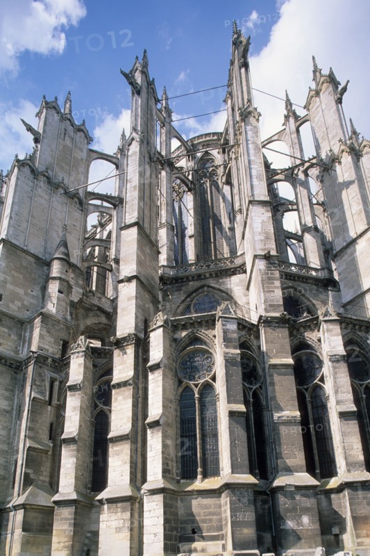 France, region picardie, oise, beauvais, cathedrale saint pierre, edifice religieux, chevet, art gothique,