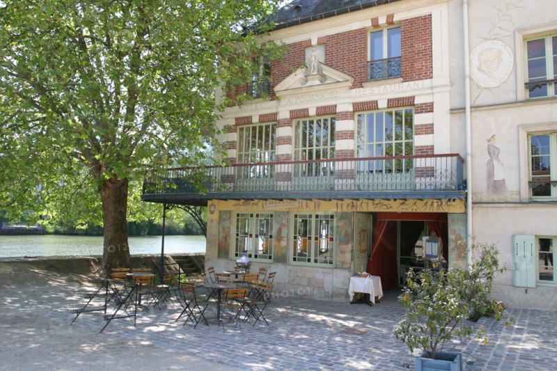France, region ile de france, yvelines, chatou, l'ile aux impressionnistes, artistes, peinture, seine, village, maison fournaise, restaurant, musee,