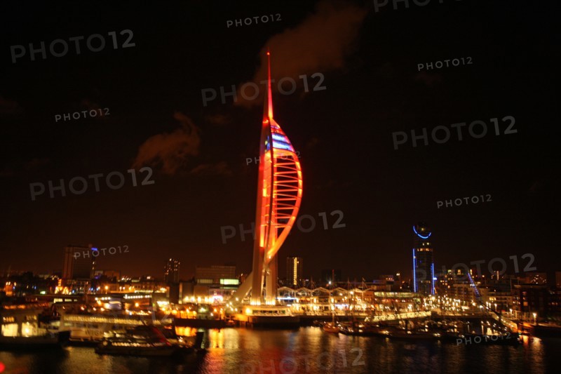 France, Haute Normandie / angleterre, seine maritime, le havre / portsmouth, traversee trans manche, a bord du ferry boat, norman voyager, navigation, nuit, port de portsmouth,