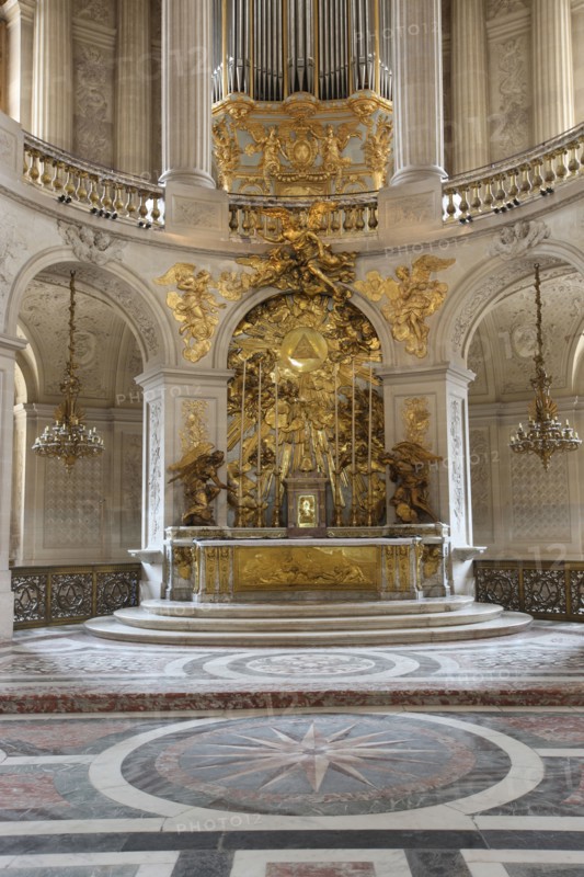 France, ile de france, yvelines, versailles, chateau de versailles, nef de la chapelle, choeur et autel,