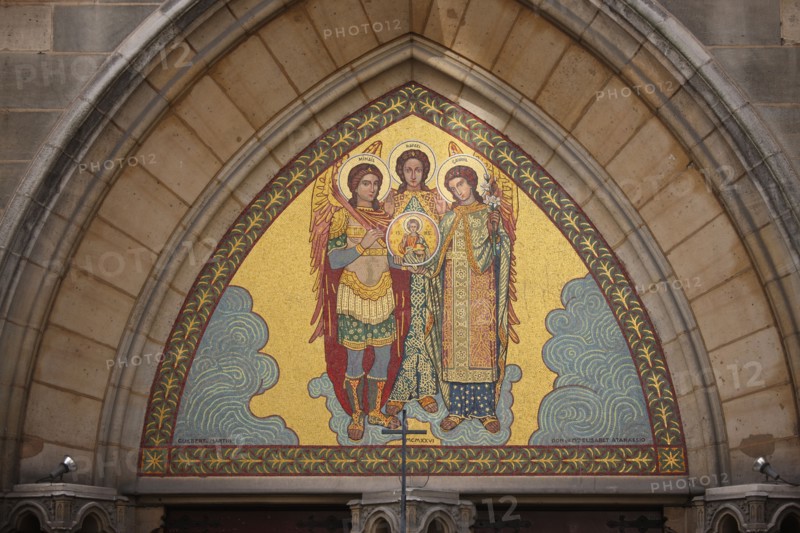 France, ile de france, paris 5e, quartier latin, 9 bis rue saint jean de beauvais, eglise des saints archanges, religion orthodoxe, detail portail, mosaique,