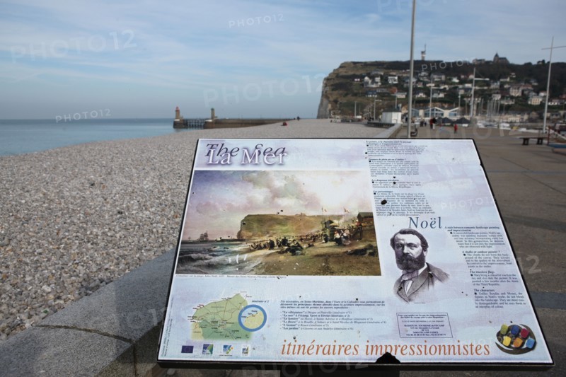 France, Haute Normandie, seine maritime, pays des hautes falaises, etretat, fecamp, plage, galets, circuits impressionnistes, paysage, jules noel peintre, panneau,