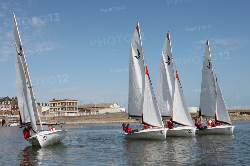 France, Haute Normandie, seine maritime, pays de la bresle maritime, le treport, ecole de voile de david le carrou, voiliers, jeunes, navigation, nautisme,