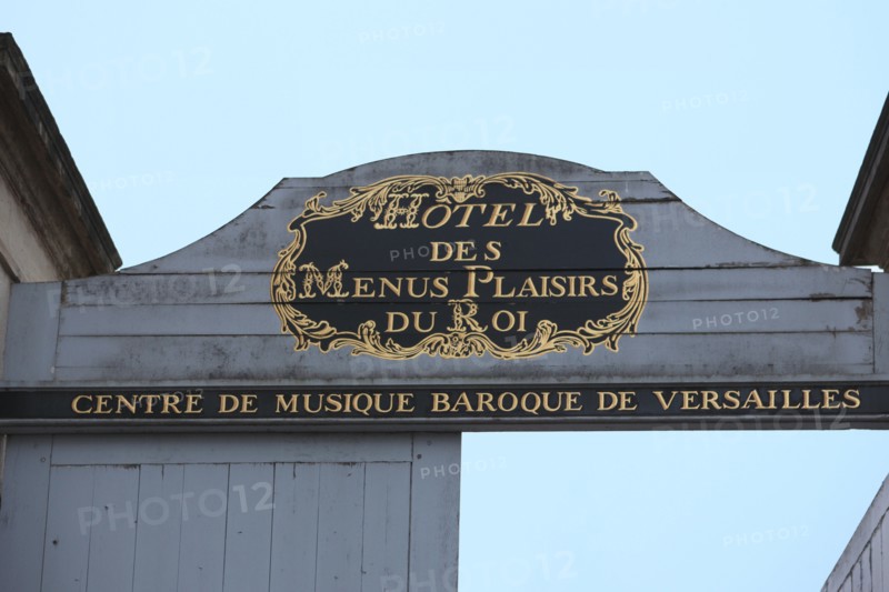 France, Ile de France, Yvelines, Versailles, dependances du chateau de Versailles, hotel des menus plaisirs du roi, 22 avenue de paris, centre de musique baroque, facade sur rue,