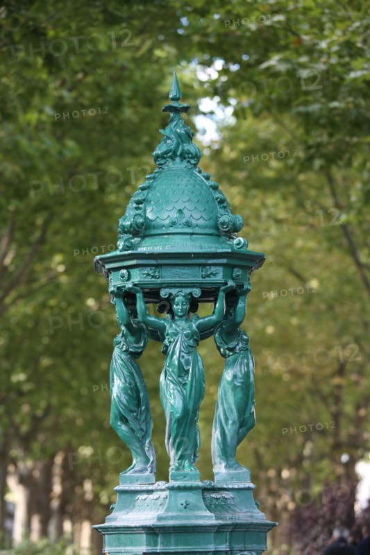 France, Avenue René Coty