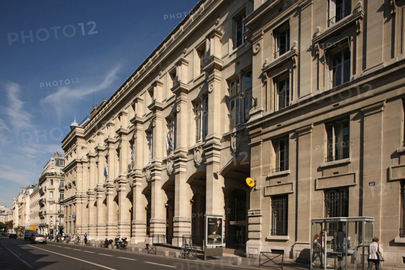 France, Ile de France, paris 2e arrondissement, 48 rue du louvre, facade de la poste du louvre,