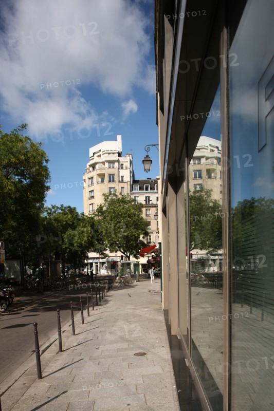 France, buildings